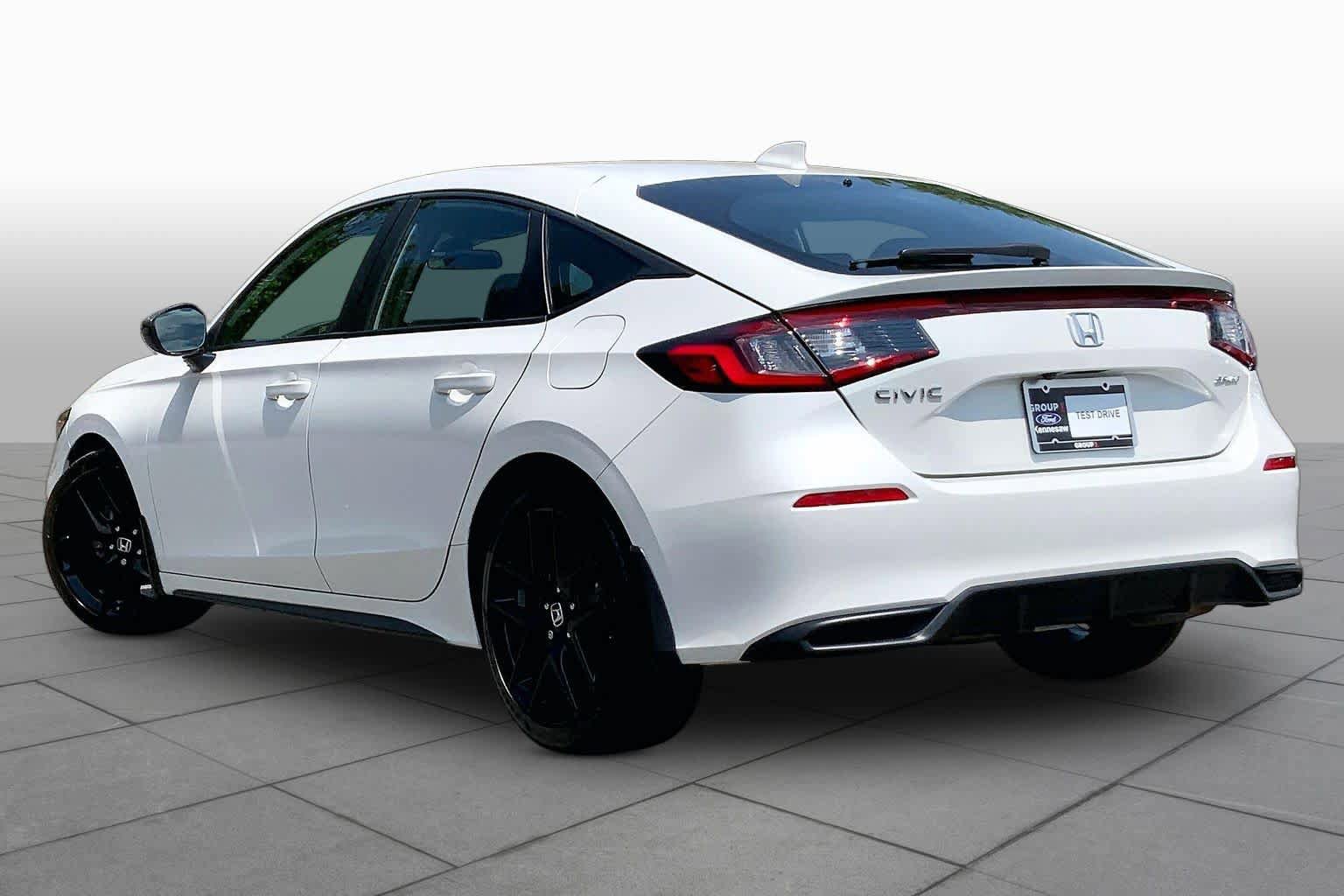 Used 2025 Honda Civic Sport image 12