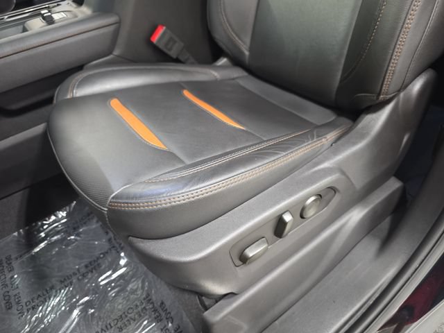 Used 2024 GMC Sierra 2500 AT4 w/ Technology Package AWD/4WD image 27