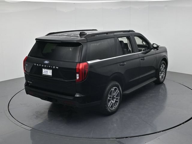 Certified 2025 Ford Expedition Active AWD/4WD image 45