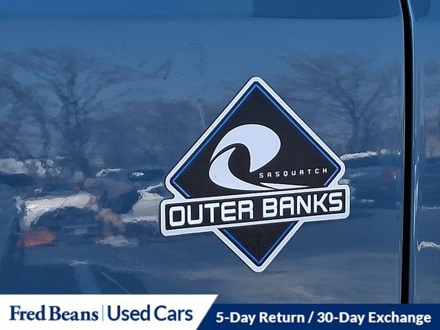Certified 2022 Ford Bronco Outer Banks w/ Sasquatch Package AWD/4WD image 32