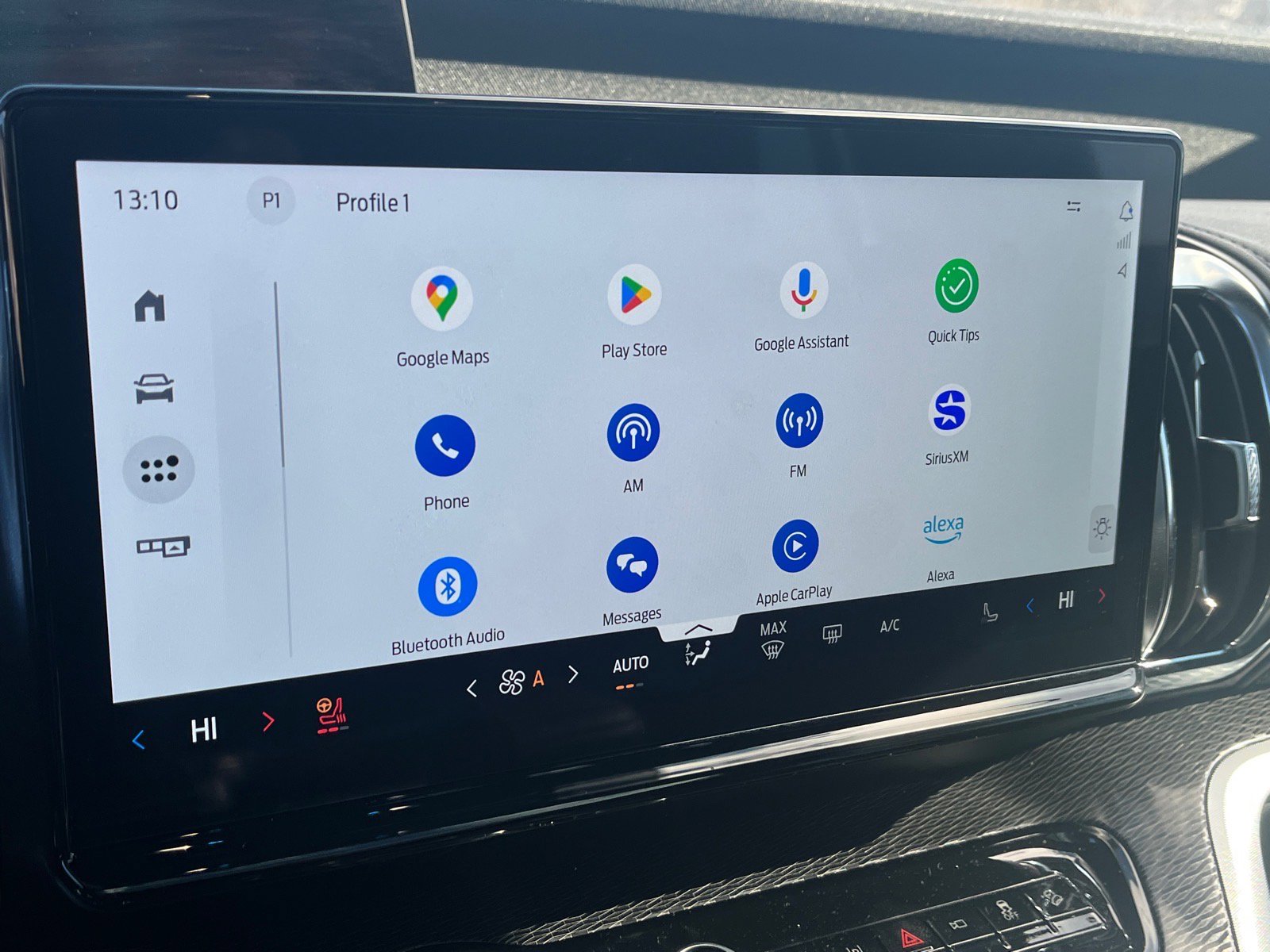 Certified 2025 Ford Expedition Platinum w/ Stealth Performance Package image 11