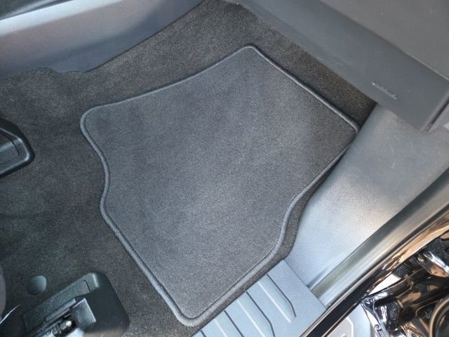 Certified 2022 Ford F150 XLT w/ Equipment Group 302A High image 35