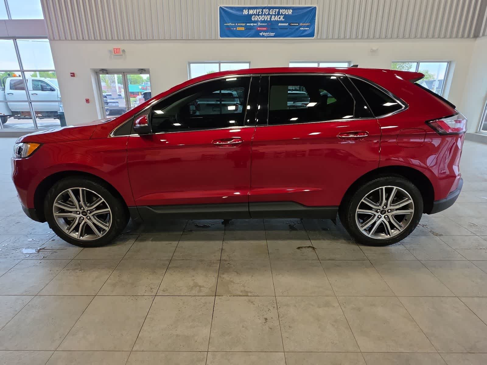 Certified 2024 Ford Edge Titanium w/ Equipment Group 301A AWD/4WD image 11