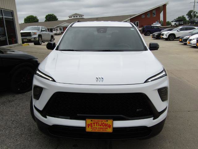 Used 2025 Buick Enclave Sport Touring AWD/4WD image 8