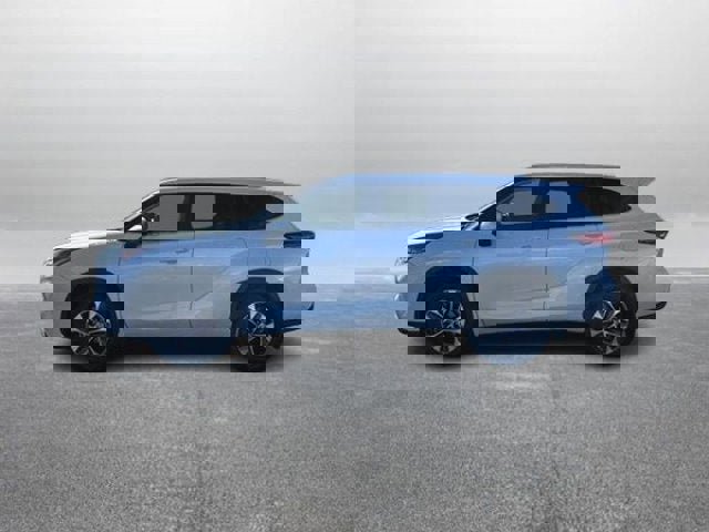 Used 2023 Toyota Highlander XLE image 5