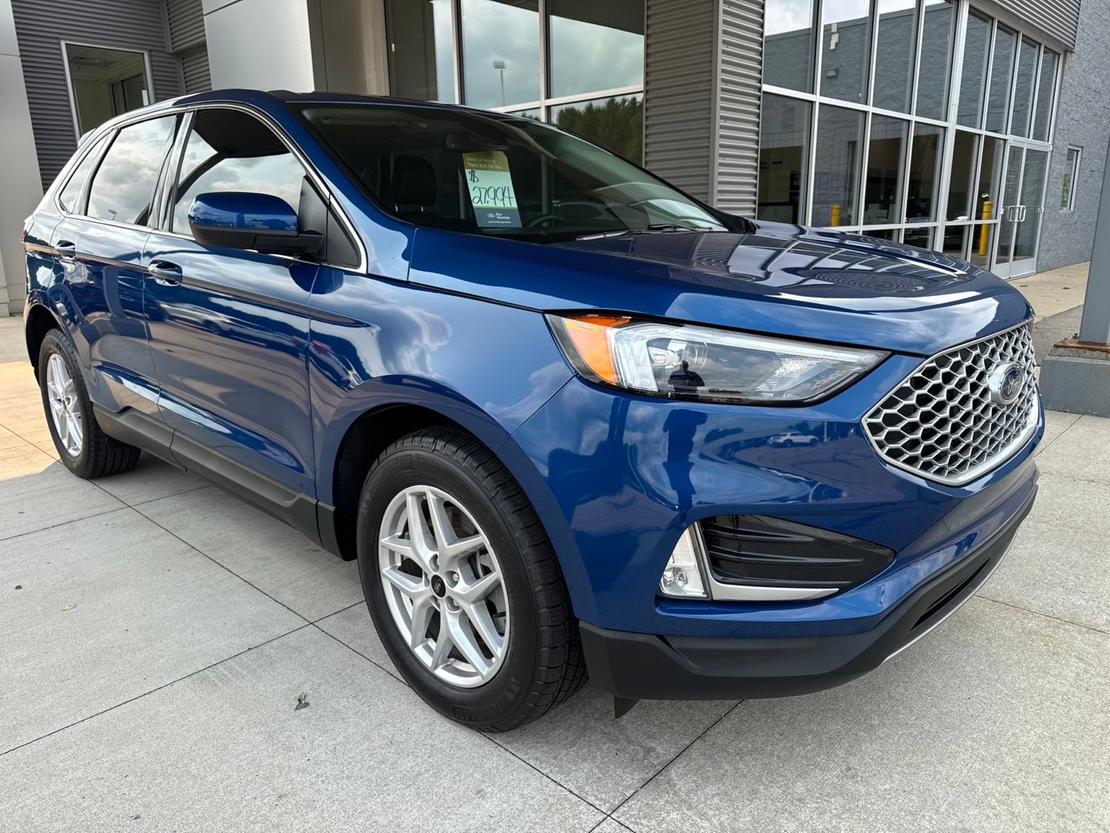 Certified 2024 Ford Edge SEL w/ Convenience Package AWD/4WD image 10