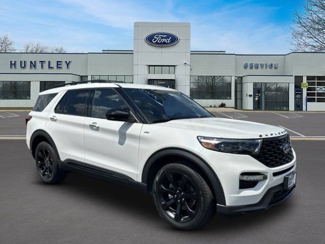 Certified 2023 Ford Explorer ST-Line w/ Class IV Trailer Tow Package AWD/4WD image 3