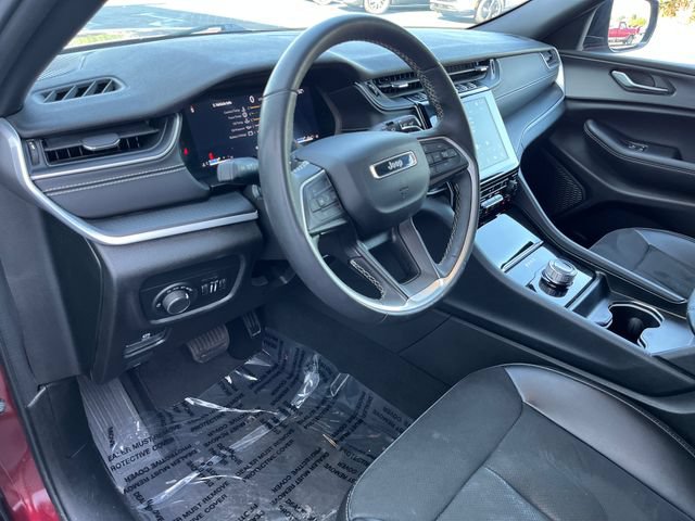 Used 2024 Jeep Grand Cherokee Altitude AWD/4WD image 13