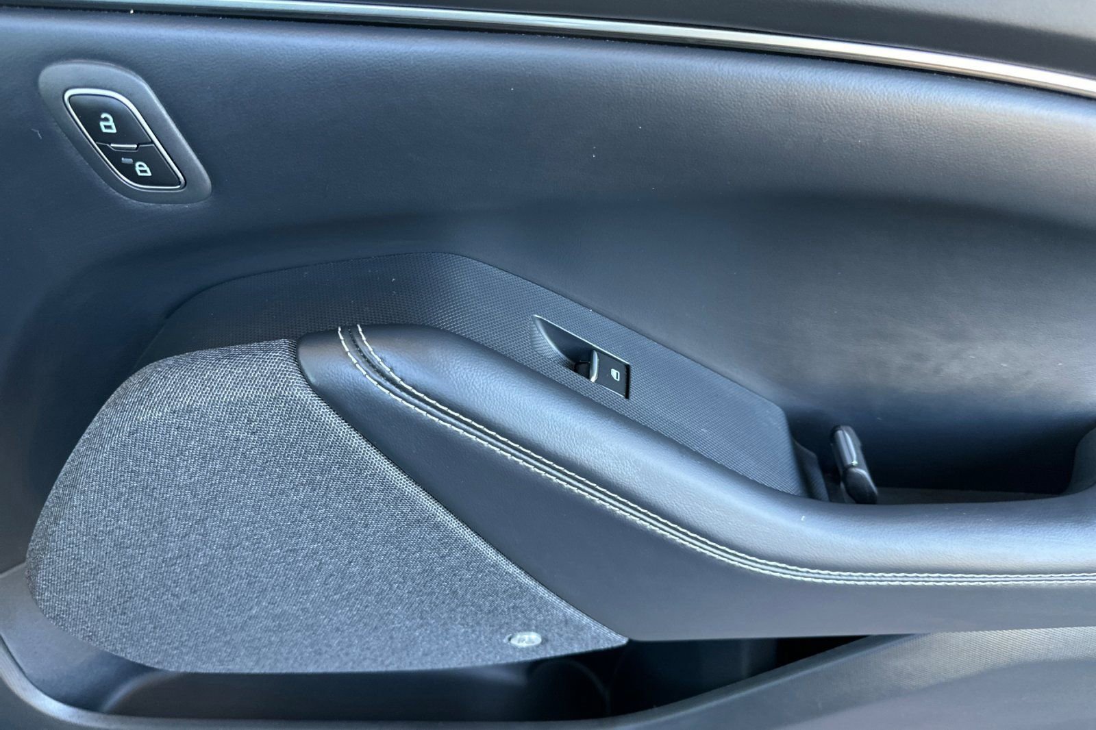 Certified 2025 Ford Mustang Mach-E Premium RWD image 21