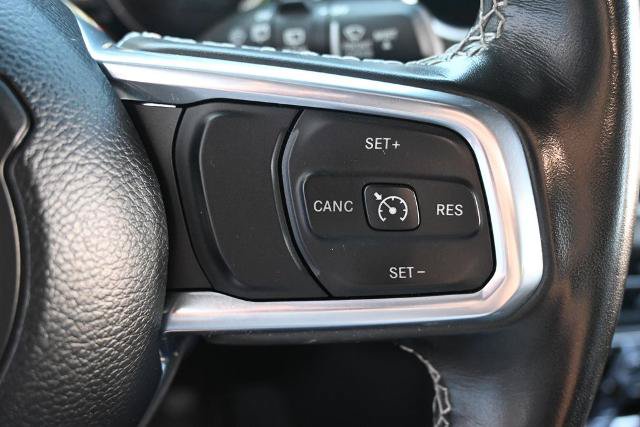 Used 2023 Jeep Wrangler Unlimited Sahara w/ Cold Weather Group AWD/4WD image 32