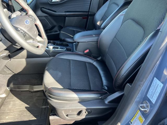 Certified 2024 Ford Escape ST-Line w/ Tech Pack #1 AWD/4WD image 18