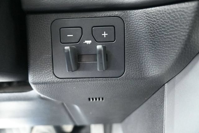 Used 2025 Toyota Tundra Platinum AWD/4WD image 17