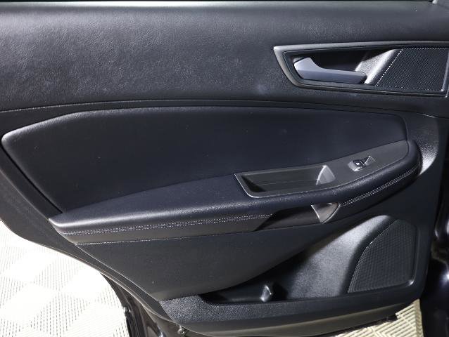 Certified 2024 Ford Edge SE w/ Black Appearance Package AWD/4WD image 29