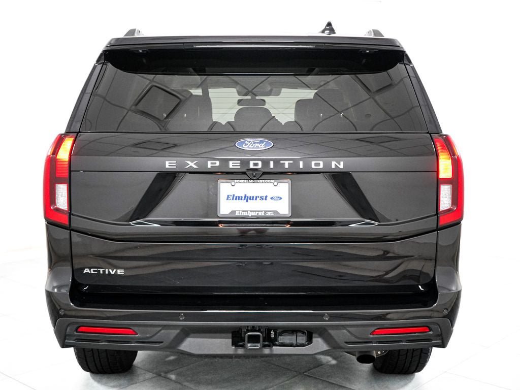 Certified 2025 Ford Expedition Active AWD/4WD image 6