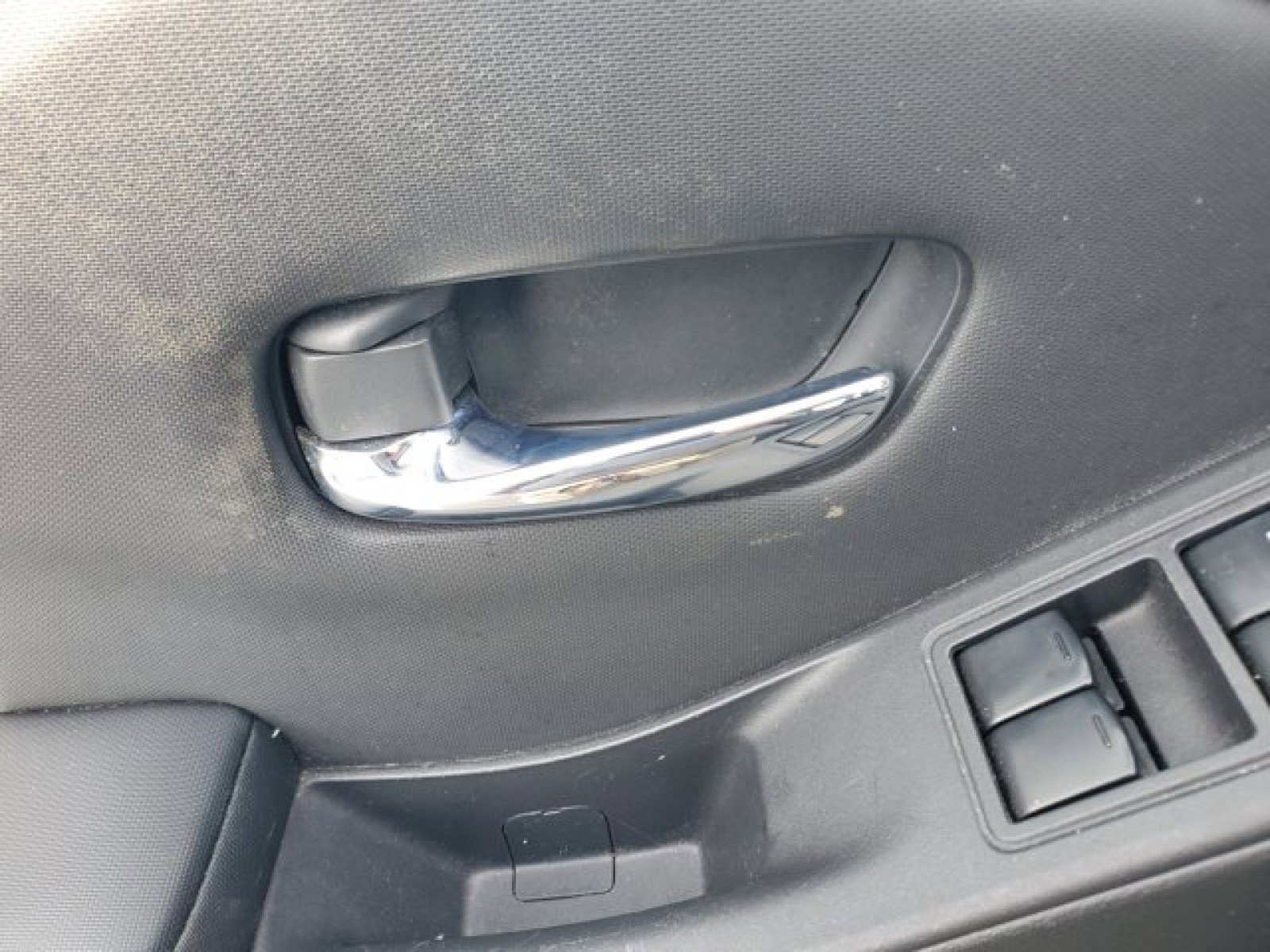 Used 2022 Nissan Frontier SV image 14