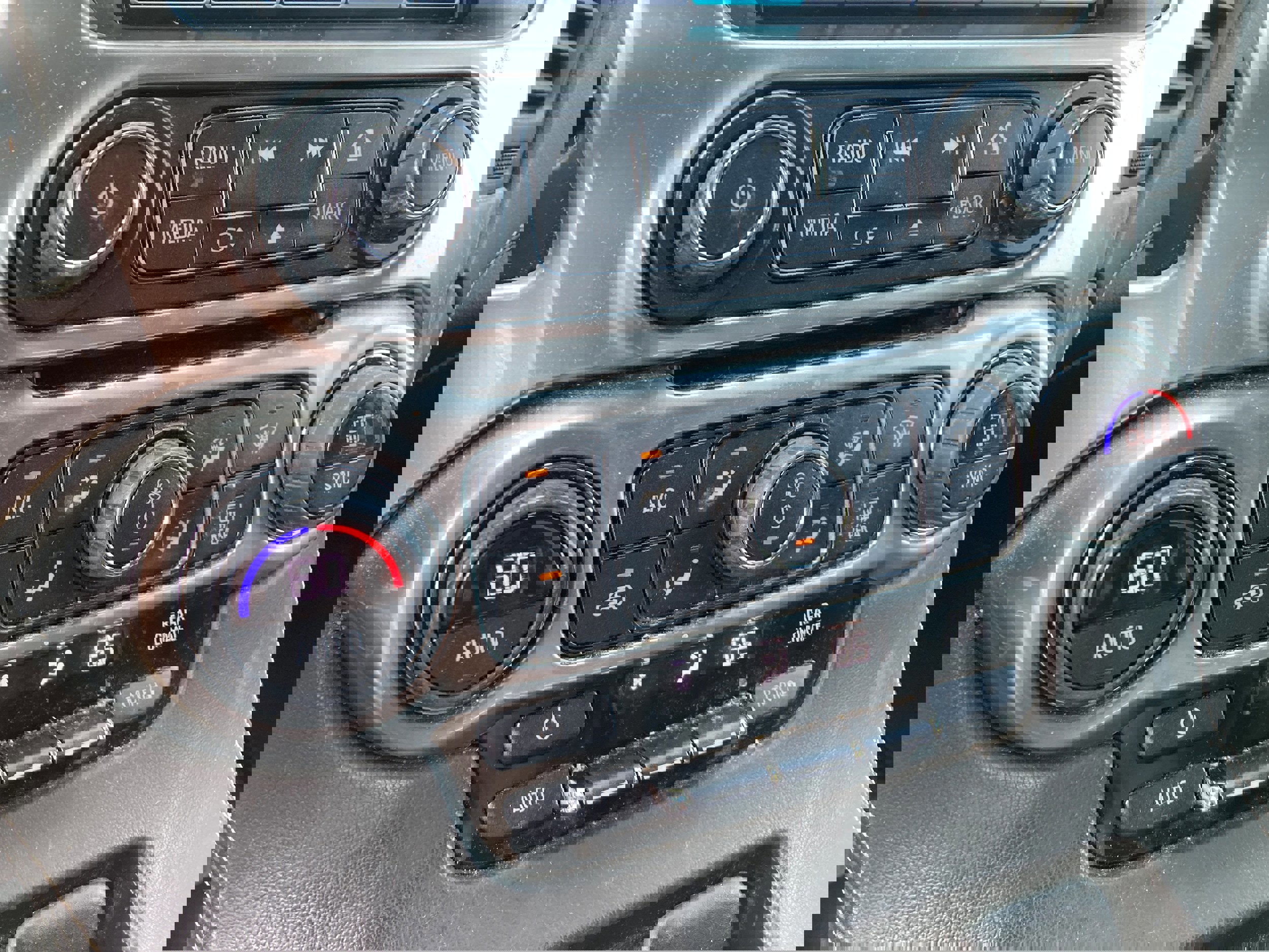 Used 2020 Chevrolet Tahoe LS image 18