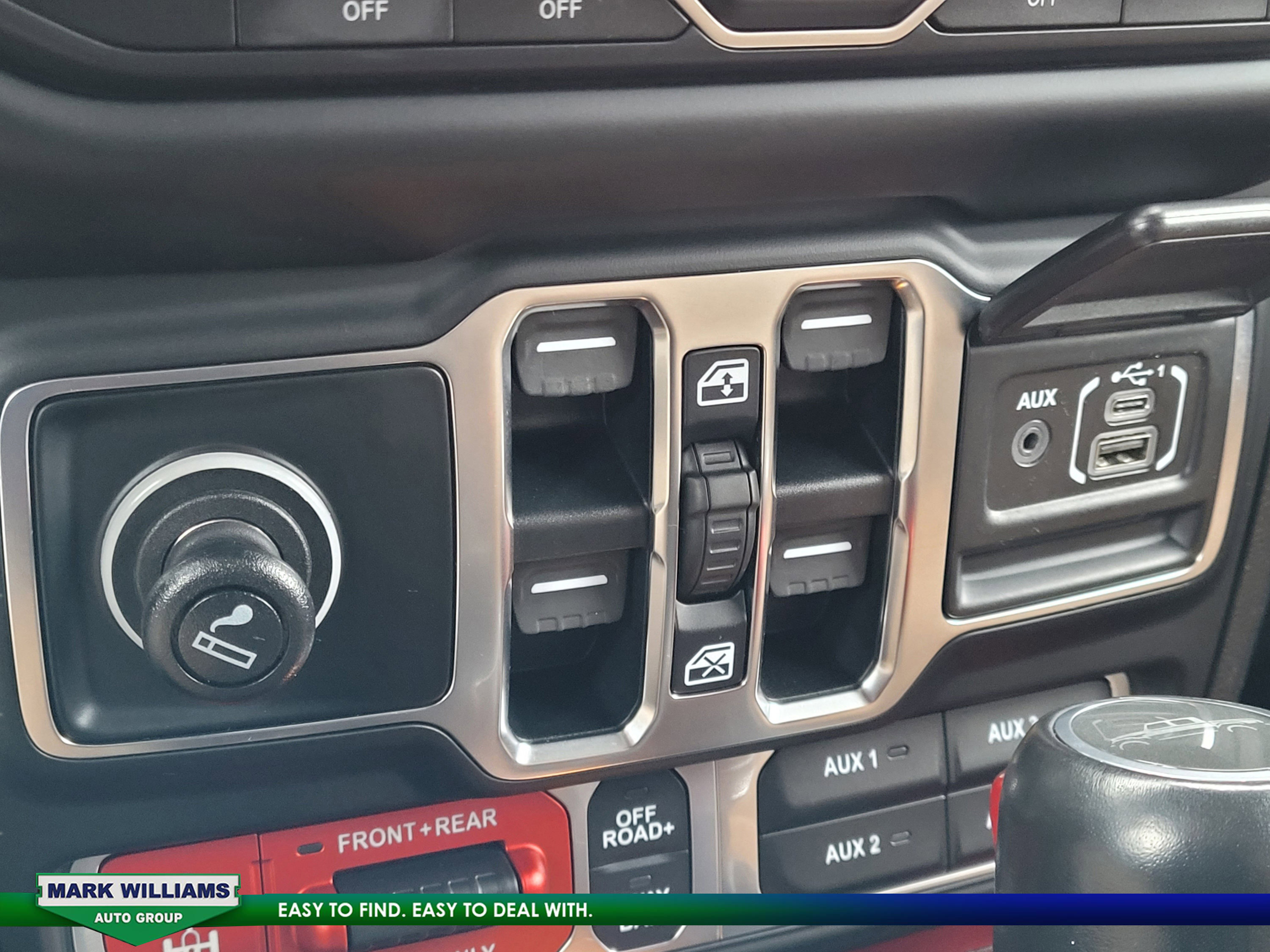 Used 2020 Jeep Gladiator Rubicon w/ Dual Top Group image 28