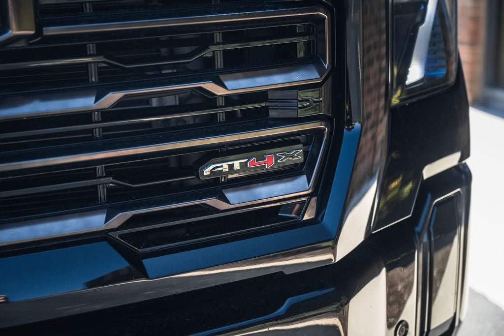 Used 2025 GMC Sierra 2500 AT4X AWD/4WD image 13