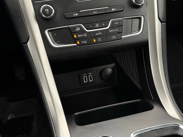 Certified 2020 Ford Fusion SE image 21