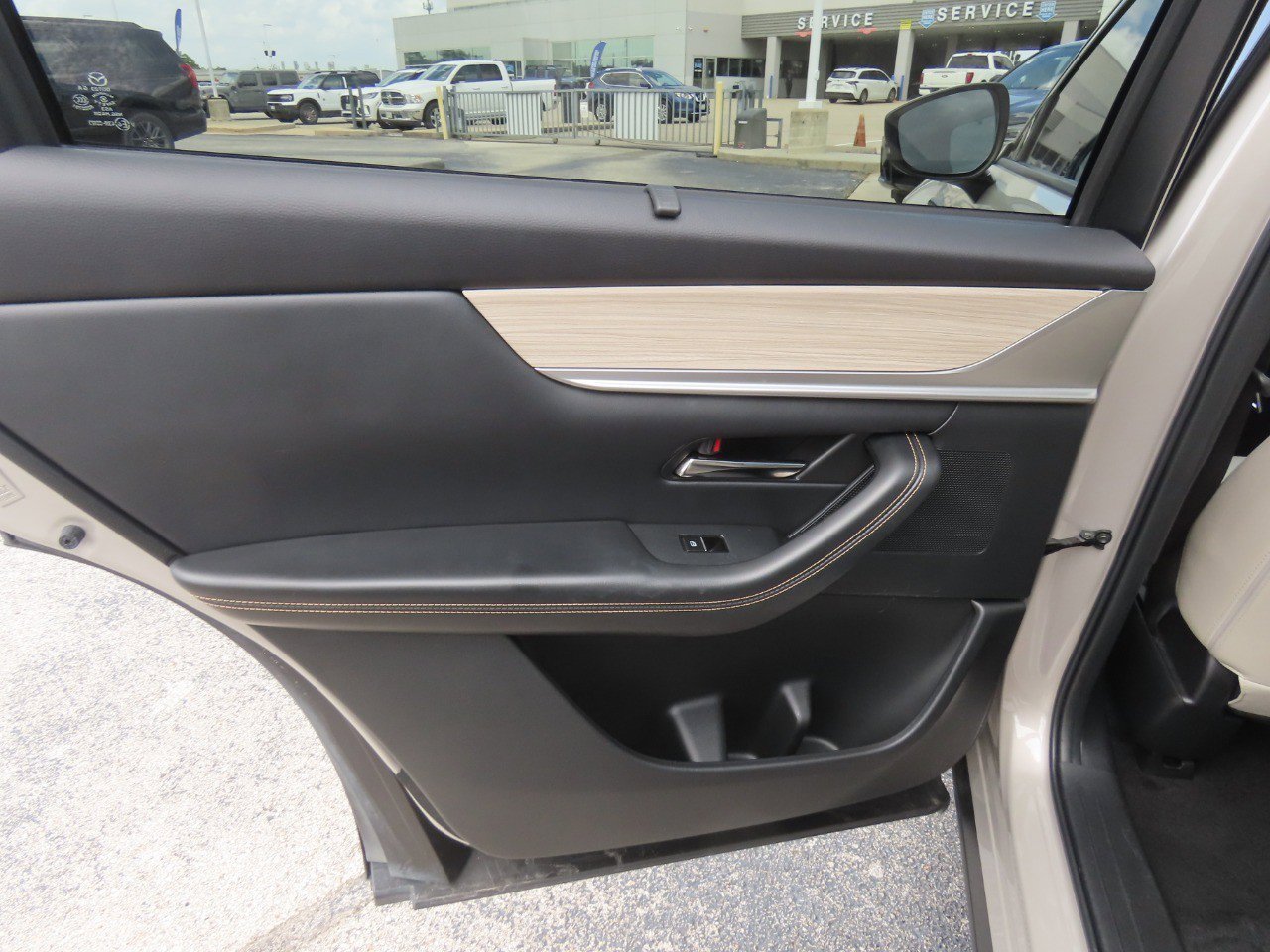 Used 2024 MAZDA CX-90 Plug-In Hybrid w/ Premium Pkg AWD/4WD image 20