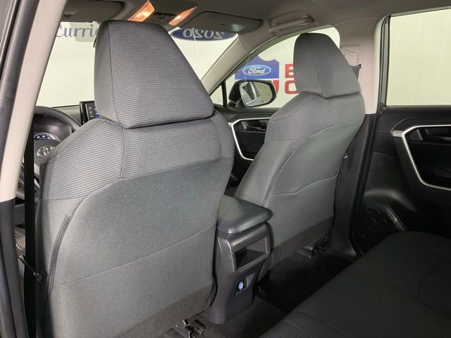 Used 2020 Toyota RAV4 LE image 14