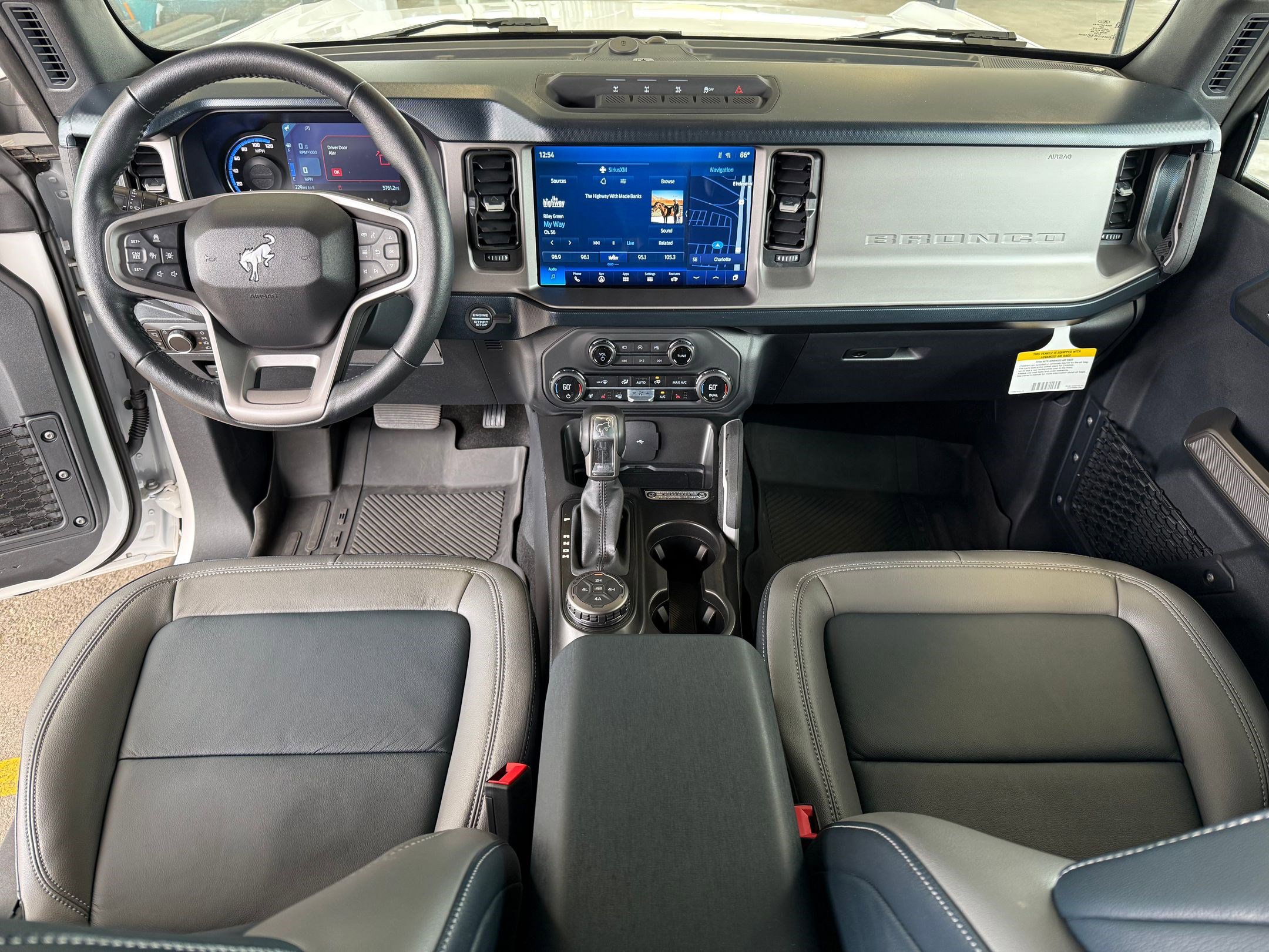 Certified 2023 Ford Bronco Outer Banks w/ Sasquatch Package AWD/4WD image 16