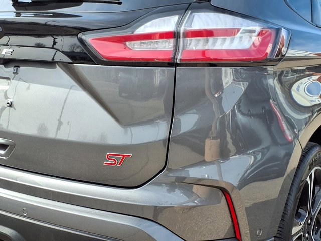 Certified 2023 Ford Edge ST w/ Equipment Group 401A image 26