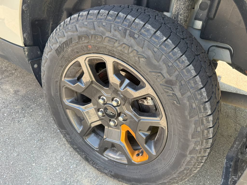 Certified 2024 Ford Maverick Tremor w/ Tremor Off-Road Package AWD/4WD image 9