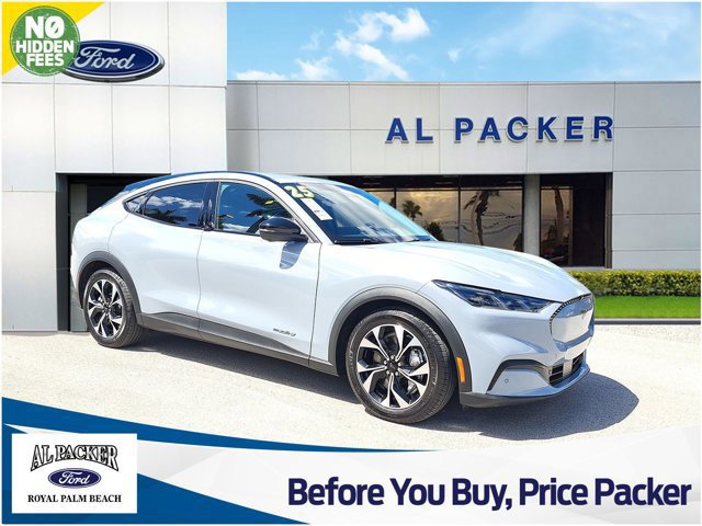 Certified 2025 Ford Mustang Mach-E Select w/ Comfort Package Lite image 5