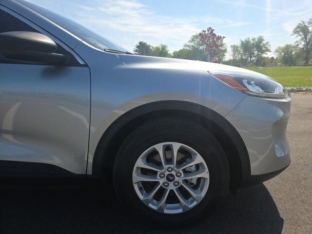 Certified 2022 Ford Escape SE AWD/4WD image 9