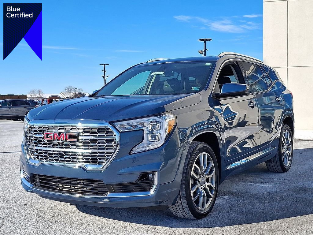 Used 2024 GMC Terrain Denali w/ Denali Premium Package image 1