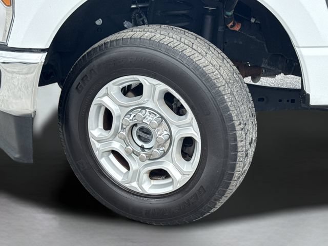 Certified 2025 Ford F250 XLT AWD/4WD image 46