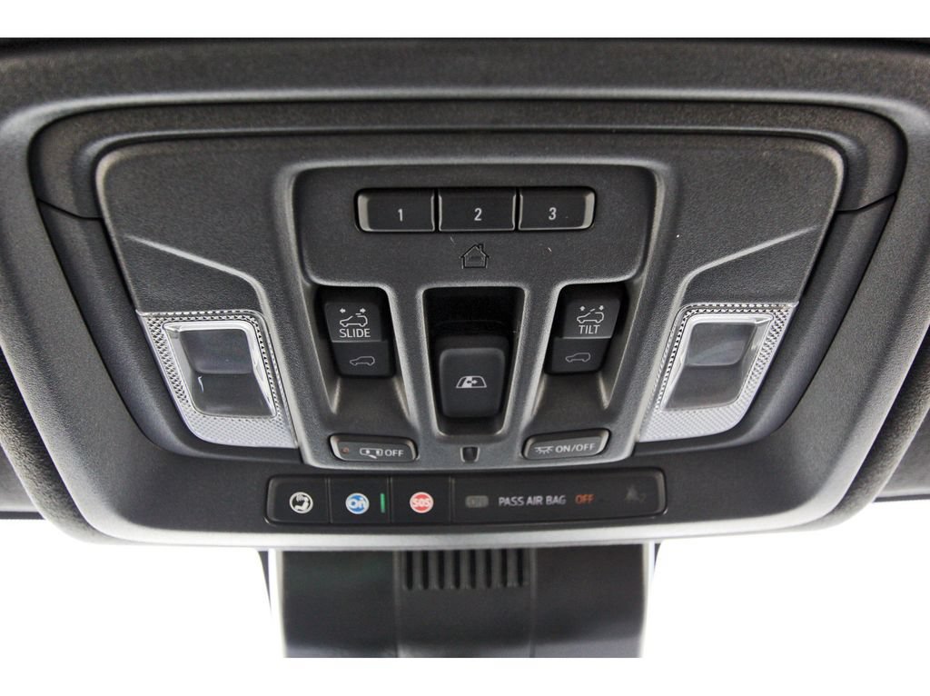 Used 2025 GMC Sierra 2500 Denali Ultimate w/ Max Trailering Package AWD/4WD image 27
