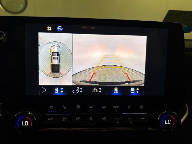 Used 2024 Chevrolet Colorado ZR2 w/ ZR2 Convenience Package III AWD/4WD image 27