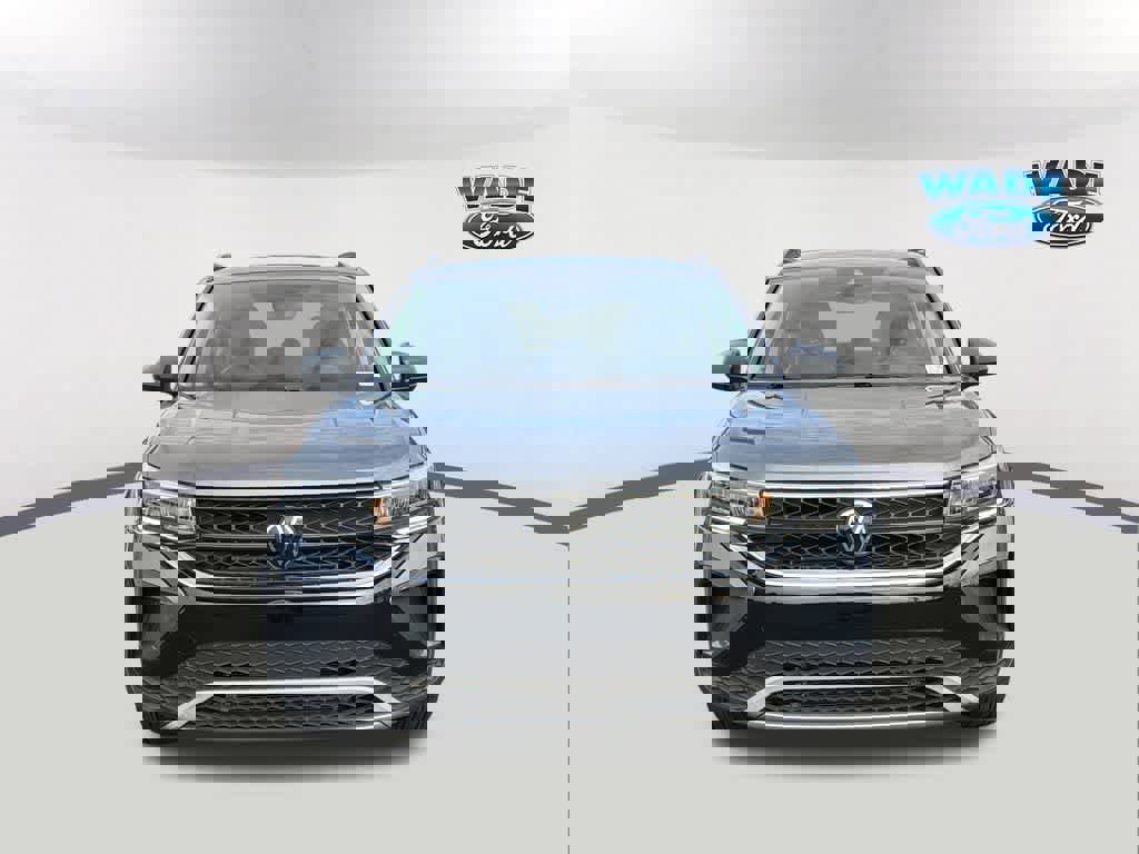 Used 2024 Volkswagen Taos S image 2