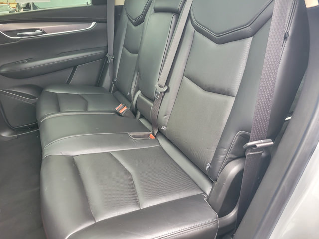 Used 2018 Cadillac XT5 Luxury w/ Driver Awareness Package image 13