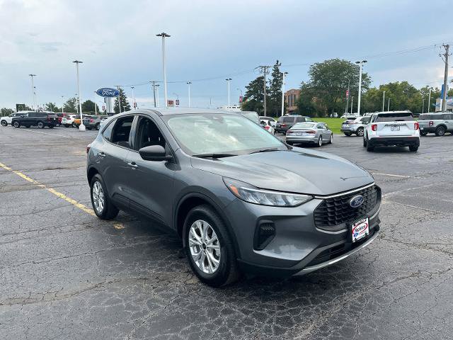 Certified 2025 Ford Escape Active AWD/4WD image 10