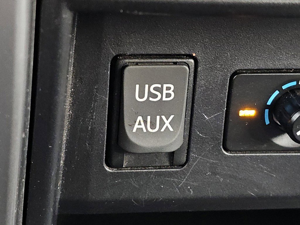 Used 2018 Toyota 4Runner Limited AWD/4WD image 16