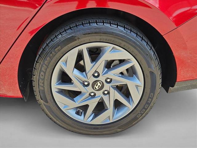 Used 2024 Hyundai Elantra SEL FWD image 23