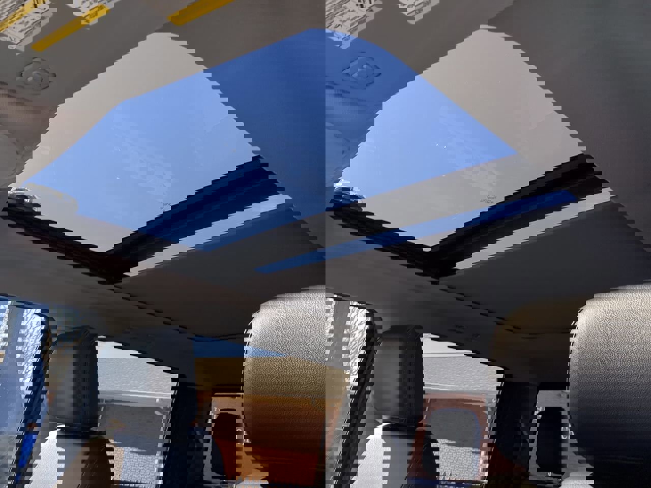 Certified 2023 Ford F150 Lariat w/ Equipment Group 502A High image 18