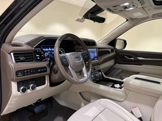 Used 2021 GMC Yukon Denali w/ Denali Premium Package AWD/4WD image 9