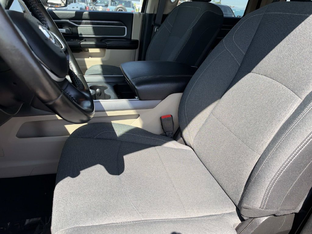 Used 2021 RAM 2500 Big Horn w/ Level 1 Equipment Group AWD/4WD image 21