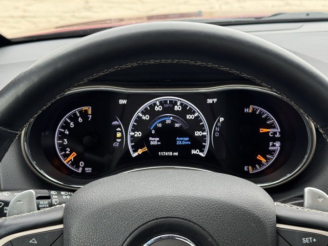 Used 2017 Jeep Grand Cherokee Limited w/ Luxury Group II image 32