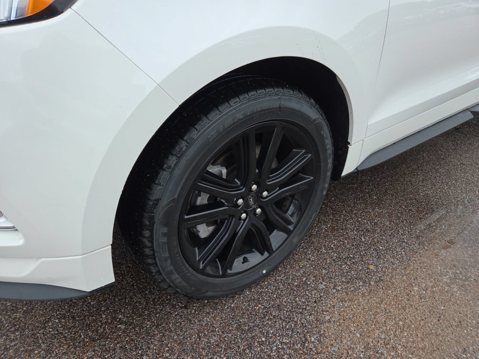 Certified 2024 Ford Edge ST-Line AWD/4WD image 18