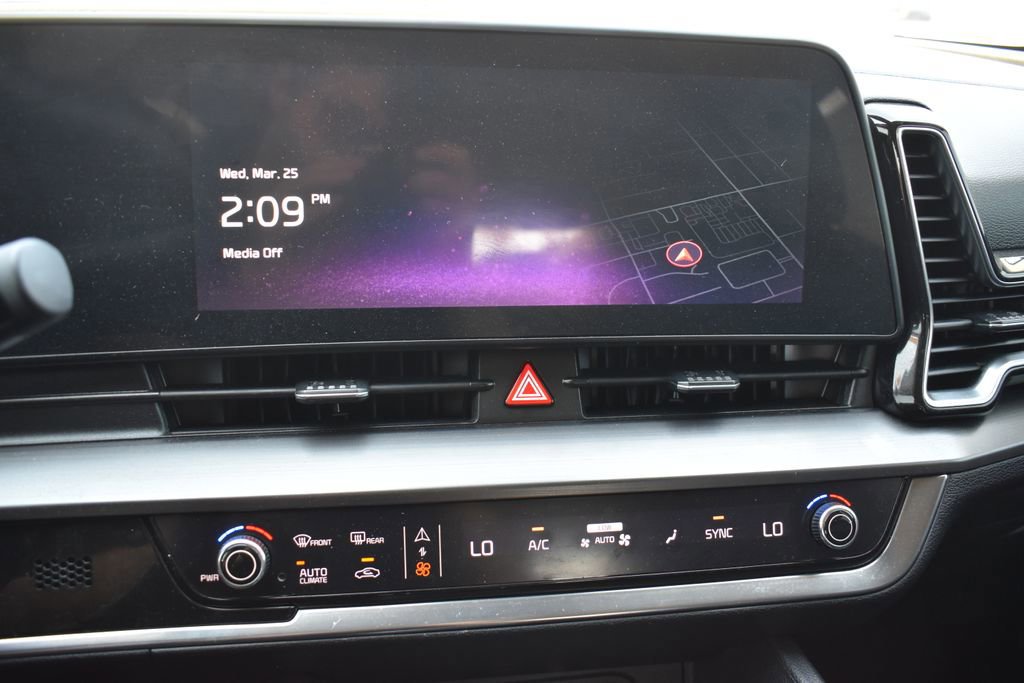 Used 2024 Kia Sportage EX image 14