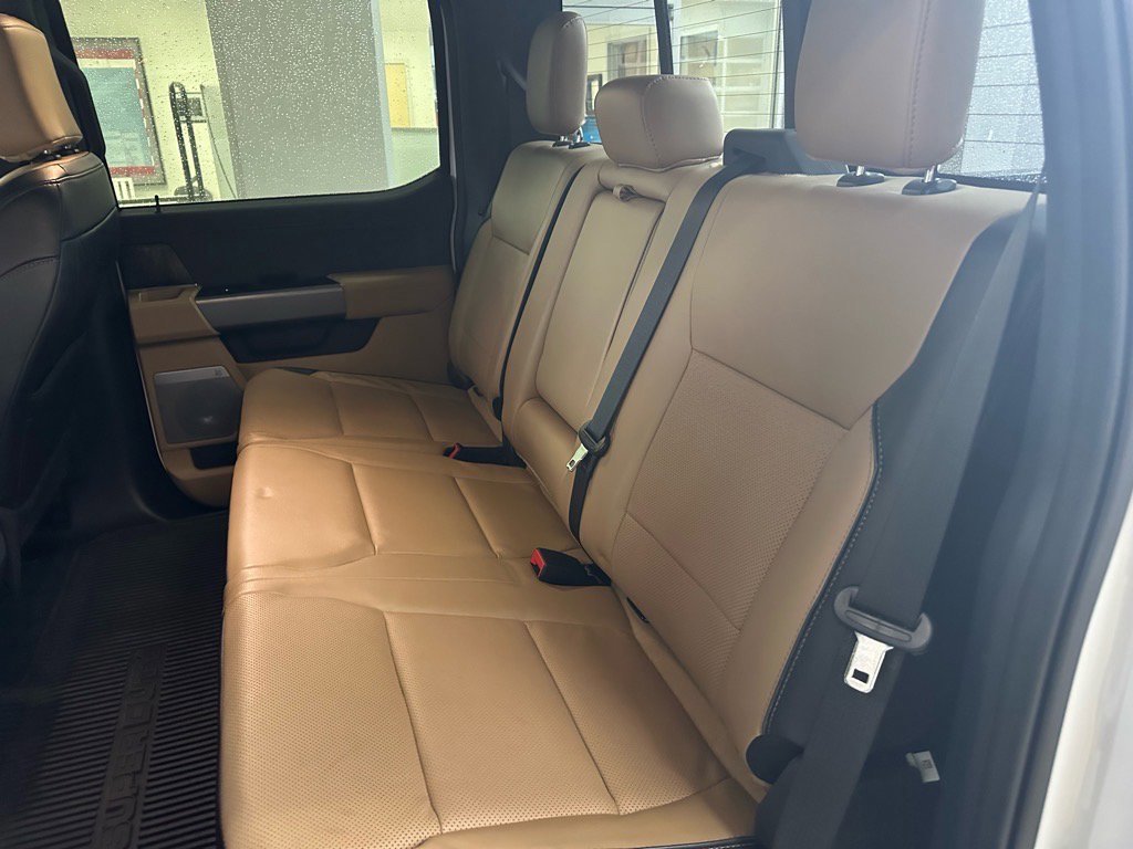 Certified 2024 Ford F250 Lariat w/ Chrome Package image 31