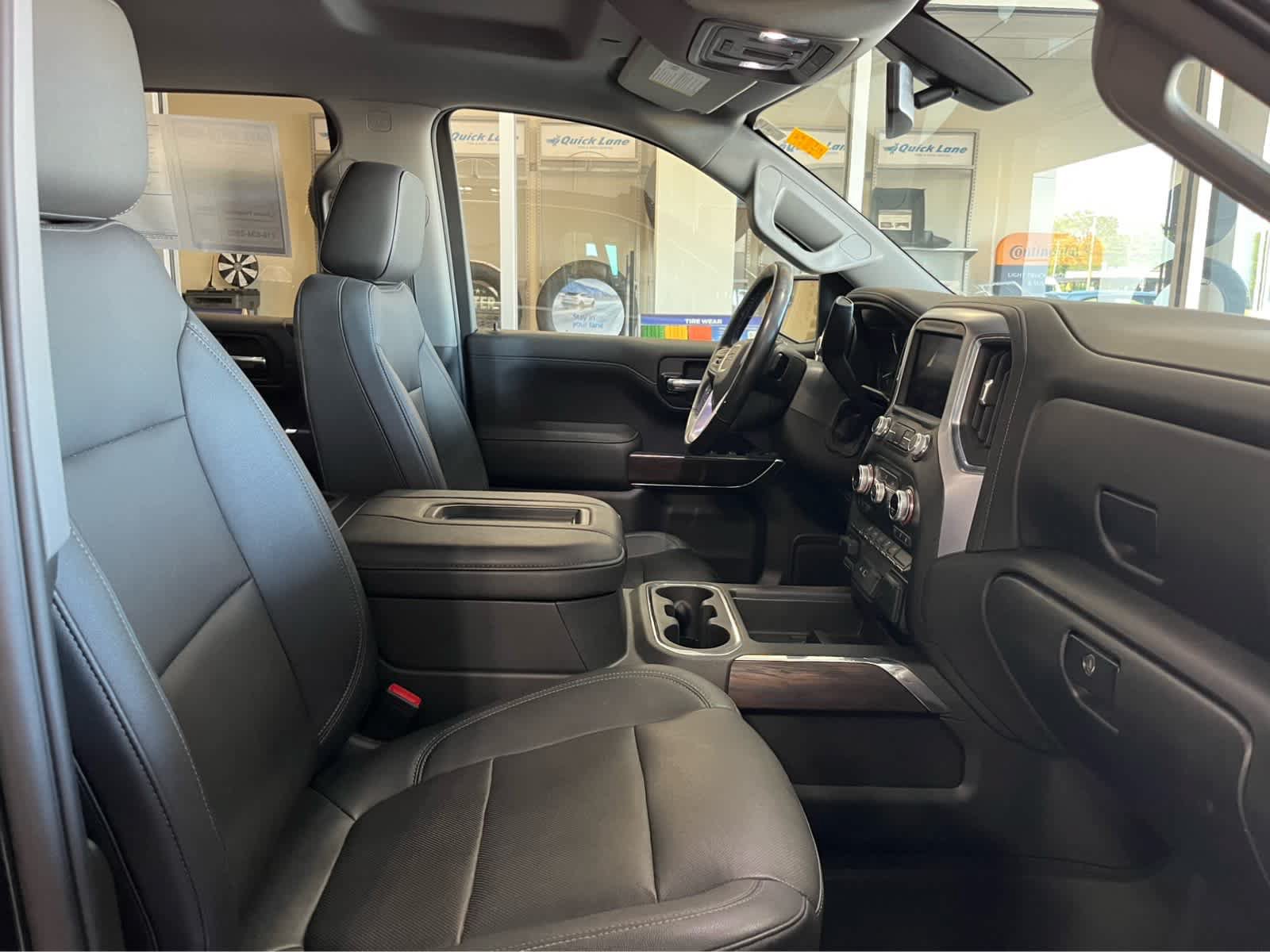 Used 2022 GMC Sierra 1500 SLT w/ SLT Premium Package AWD/4WD image 46