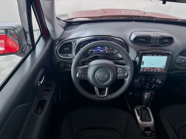 Used 2022 Jeep Renegade Latitude image 25