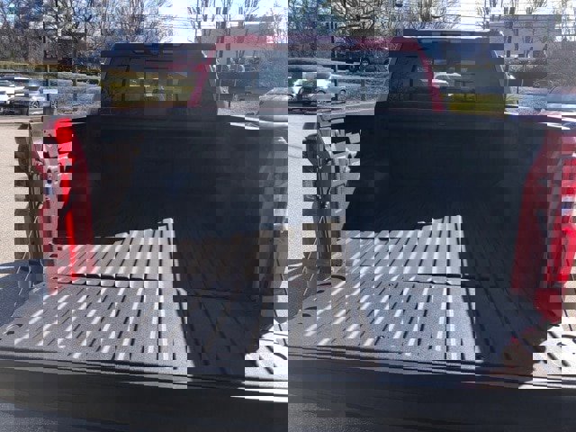 Used 2025 Chevrolet Silverado 1500 ZR2 w/ Technology Package image 7