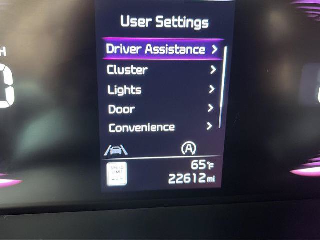 Used 2025 Kia Soul LX w/ LX Technology Package FWD image 34